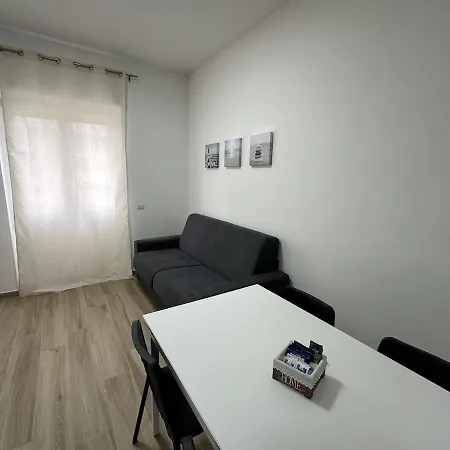Casa Domily - Ristrutturati Ed Accessoriati A Due Passi Dal Mare Lägenhet *